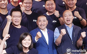 趙少康提議「柯正郭副侯組閣」 他怒：這是哪門子的戰鬥藍？