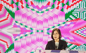 賴士葆稱政黨輪替是｢打開蔡英文黑箱論文唯一機會｣總統府譴責抹黑