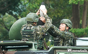 六軍團120迫砲訓練彈炸傷士官 雙手、左眼瞼有撕裂傷