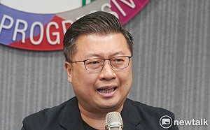 農藝女孩控「小草識別證」進入校園 民進黨：是許多家長的憂心