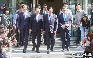 藍白合破局？  柯前幕僚吳靜怡諷：要預測不如直接看星座　