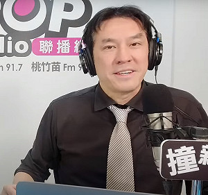 節目上談柯文哲的USB  黃暐瀚坦承加油添醋:再也不談柯文哲