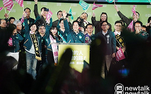 綠營高雄造勢湧12萬人 賴清德壓軸催票：我開車很穩、邀請大家一起上車