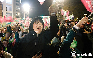 「賴蕭配」一路領先！民進黨支持者氣勢高昂 持續關注立委選情