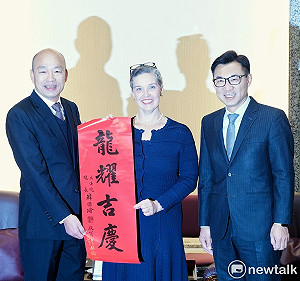 韓國瑜首場外賓處女秀 與AIT孫曉雅會談50分鐘