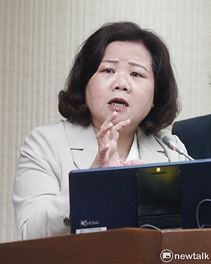 許銘春稱不知情「切割謝宜容」高雄人灌爆臉書:你不用來選市長了