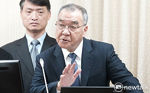 國防部長邱國正請辭 蔡英文未批准：應坐鎮崗位確保國防事務穩健