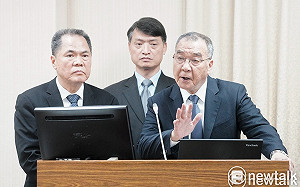 台灣能抵擋共軍進犯多久？ 邱國正：五星旗沒插上國防部都不算 