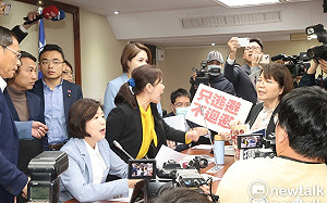 徐巧芯聲援剴剴案?周軒怒批:「國民黨蹭熱度 噁心!」