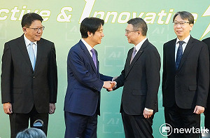 賴清德政府上任滿百!卓榮泰談賴卓體制:兩人默契像有無線電可通