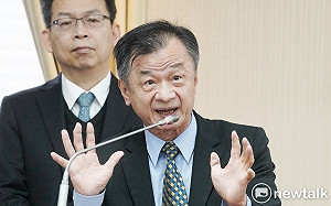 是否恢復兩岸直航及取消禁團令？邱太三：交由新政府來決定