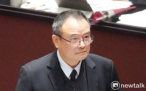 翠玉白菜簽字疏忽遭爆內部鬥爭  故宮院長：不排除這樣的猜測 