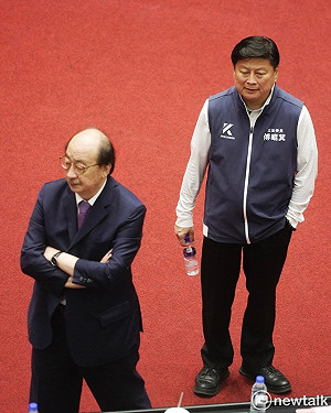 花東條例挨轟錢坑 傅崐萁爆:柯建銘曾提交換條件喊支持