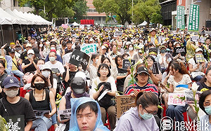 立院周邊集結破2萬！交管擴大至中山南路  8路線公車改道