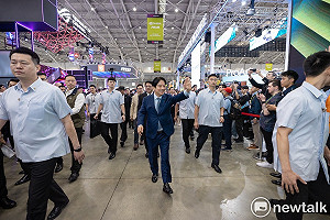 不觀展沒關係!帶你一起看電腦展AI亮點