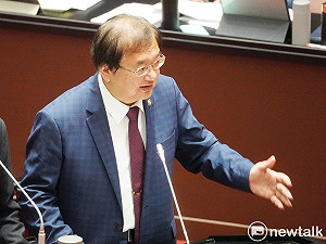 綠委爆料「某醫院掛號費6000元」可優先排床?邱泰源:會深入了解
