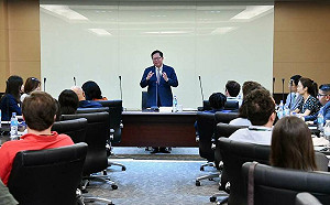 疑涉貪500萬交保　鄭文燦請辭海基會董事長