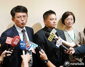 憲法法庭攻防  黃國昌籲大法官「別成為特定政黨守護神」
