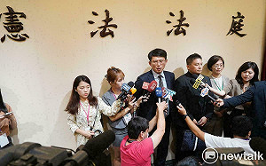 憲法法庭開審國會改革法 大法官點名黃國昌交鋒