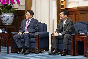 陪同賴清德接見馬紹爾群島訪團 潘孟安期待擴大教育、體育交流