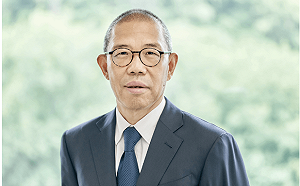 產業競爭＋遭到出征...中國首富鍾睒睒身價蒸發130億美元