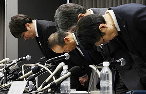 已至少80死 紅麴保健品案越演越烈 小林製藥會長、社長下台
