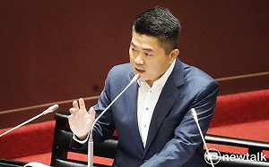 顏寬恒涉貪二審開庭 本人喊會捍衛到底：我要爭取清白！ 