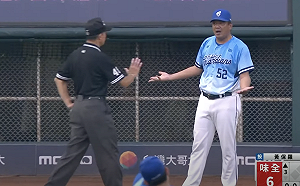 中職》爭議的滿貫砲...讓悍將吞敗 鋒總超不滿！賽後聯盟認錯了