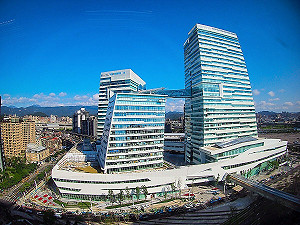 中信金「搶親」新光金!換股+現金估14.55元收購 目標拉高51%