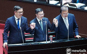 卓榮泰斥邱泰源告御狀「相當不當」、藍委叫上台握手大和解 