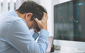 啪！翻船了... 00960昨溢價近20%  今大跳水逾15%