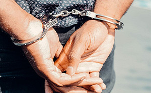 男子勾結中國人蛇集團偷渡女子來台  判刑5年定讞