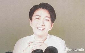 陳水扁出席許家蓓告別式 伴侶吳沛憶一身白衣送別摯愛 