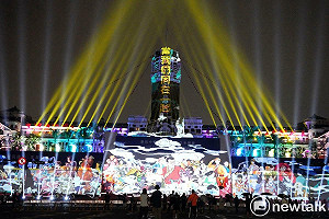 國慶光雕明登場!62部電視劇、25檔綜藝節目搬上總統府