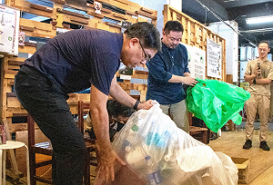 北市府辯拾荒者不願加入造冊 洪申翰打臉:每月5000補助太重要