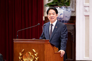 賴清德滿意度上揚  黃暐瀚:在野黨完全搞錯方向  拿額頭去撞炭治郎?
