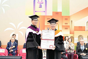 蔡明忠獲頒臺大名譽博士  3面向勉勵年輕人:先誠實面對自己