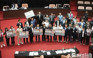 專論》透過自以為擴權來達到自我削權的藍白立委