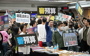 藍委提罷免成案「韓國瑜條款」 綠黨團一早杯葛喊：審預算！