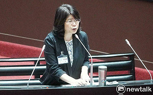 不回覆民眾黨團問卷 黃國昌轟：難道有特權、大法官可凌駕法律？ 