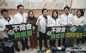 直言沒阻綠營開會審選罷法 徐欣瑩：16日會議室的門是開著的！ 