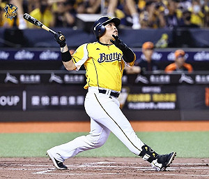 中職首位億元男!陳子豪十年大約轉戰披龍袍 出走兄弟近成定局