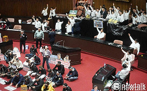 藍白聯手二度封殺大法官被提名人 律師：每個都比傅崐萁黃國昌優秀還是亂封殺