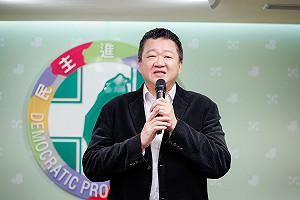 （影）准林右昌辭民進黨秘書長！賴清德宣布「何博文暫代」、交付2任務