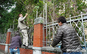 立法院加高圍牆鐵絲網！陳俐甫批「心裡有鬼」：下一步是要通電？