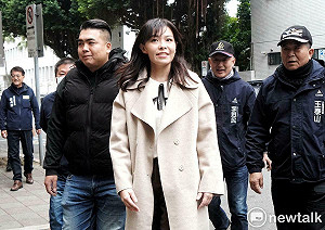 憲法法庭受理釋憲聲請後 高虹安首次現身台灣高等法院