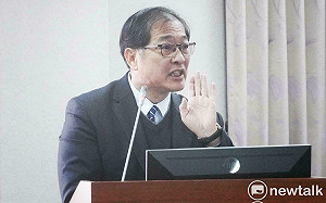 黃國昌舉一堆綠委曾包圍地檢署，違法嗎？鄭銘謙：這是2008年的事情