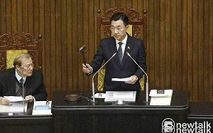 立院三讀完總預算後、首次沒閣揆致意、連韓國瑜也不在家