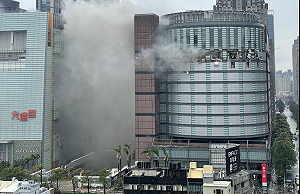 台中新光三越驚爆多人死傷 市府災害應變中心2級開設、盧秀燕晚間行程取消