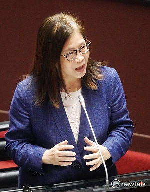 長順輪未依申報目的直航卻更名進港 管碧玲:正建立罰則中